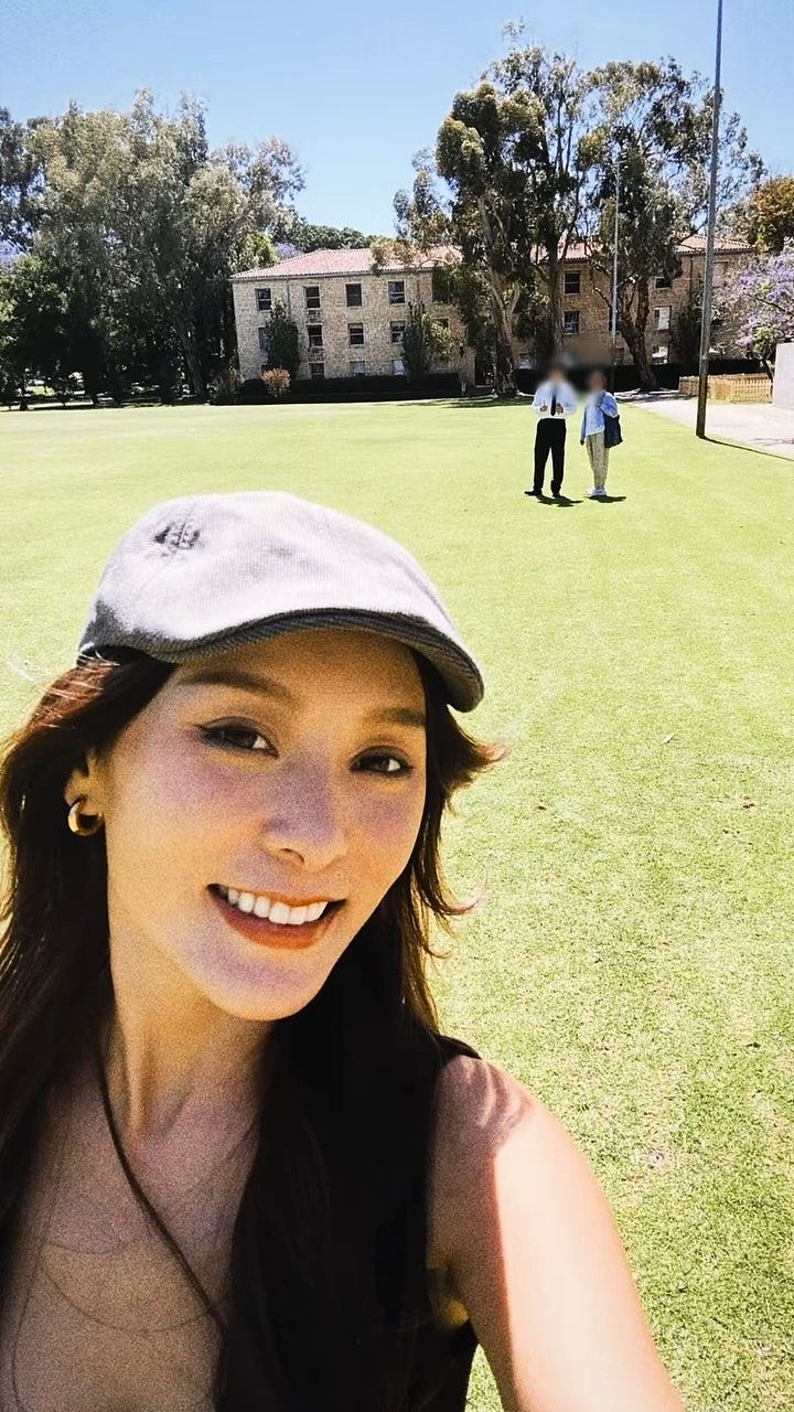 性感女神年花数十万供细佬读书，亲飞澳洲见证毕业：忍唔住流泪了（组图） - 13