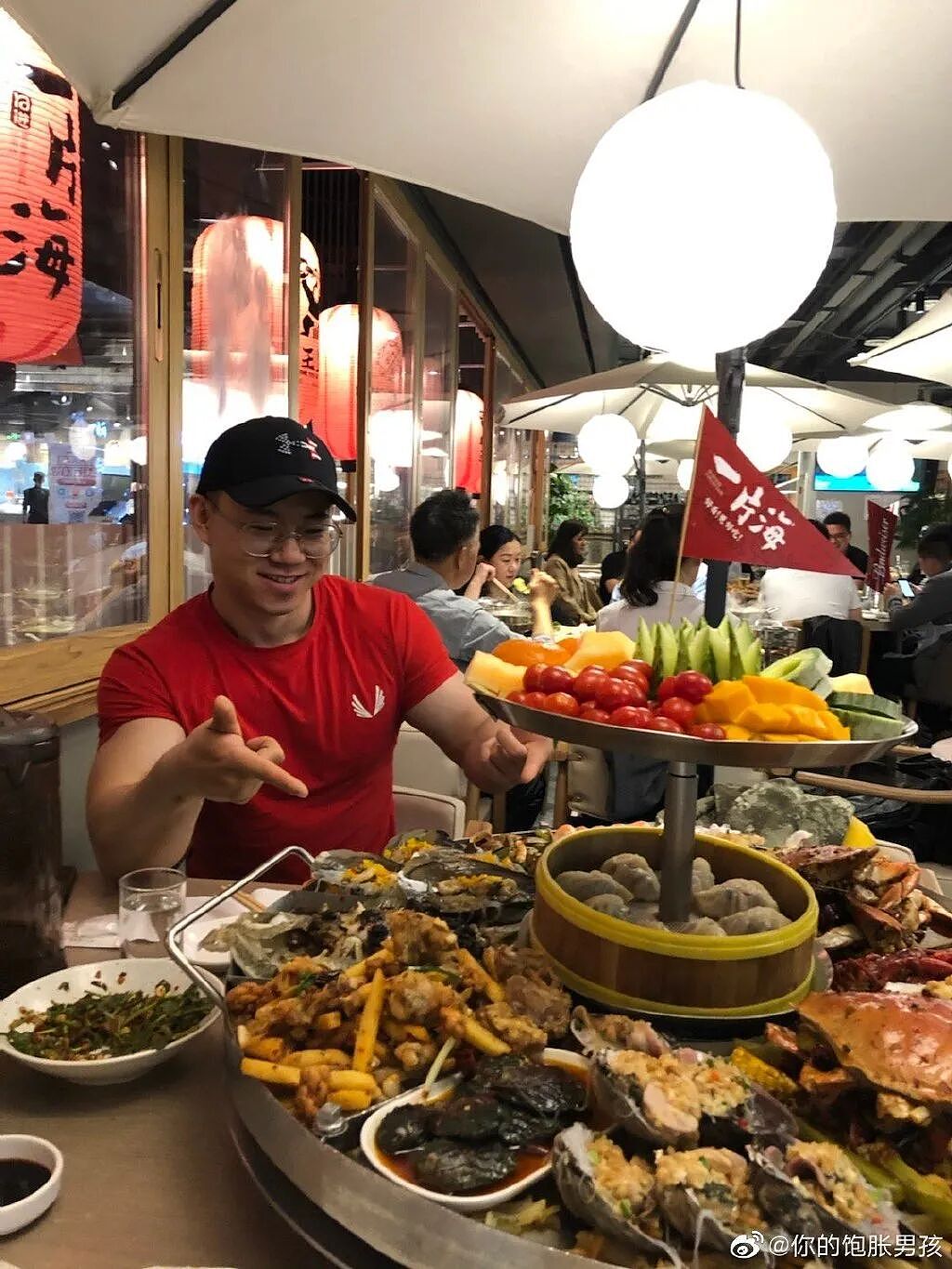 【帅哥】北京医生竟然是肌肉猛男！？脱下工作服之后，女网友纷纷求打针（组图） - 15