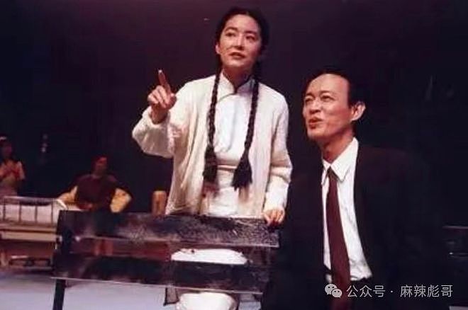 前任自杀,现任小25岁,他算渣吗?(组图) - 24