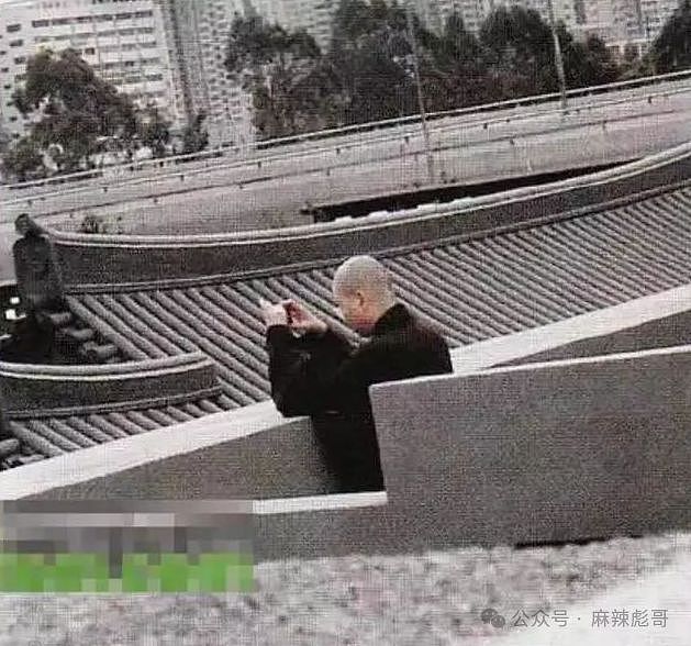 前任自杀,现任小25岁,他算渣吗?(组图) - 15
