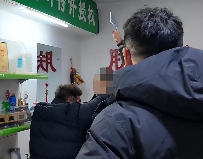 打假博主送检辽宁肤医堂产品发现有西药添加，讨说法被店主持刀威胁，多方回应（组图） - 22