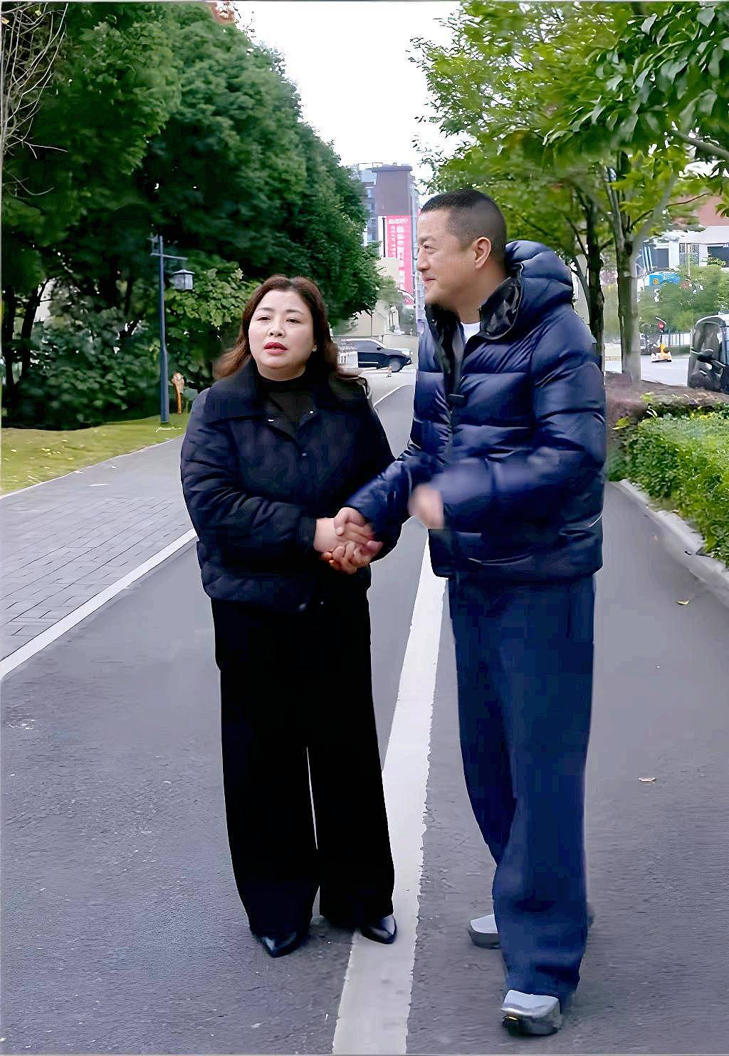 李亚鹏:一视频看哭全网,网友不忍再喊他“老赖”(组图) - 11