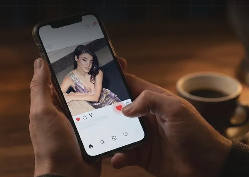 土耳其丈夫经常网上对美女点赞，妻子怒提离婚，法院：点赞行为足以成为离婚的理由，同意离（组图） - 1