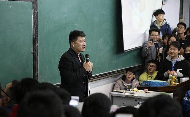 郭德纲被约谈因观众投诉表演有“屎尿屁”，中国相声监管收紧？（组图） - 7