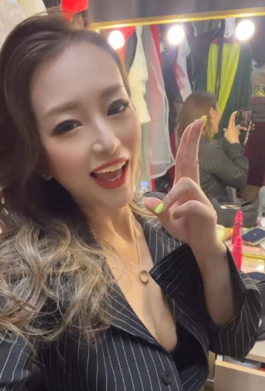 香港女星移英失败回流香港,曾在直播时被男友骂(组图) - 4