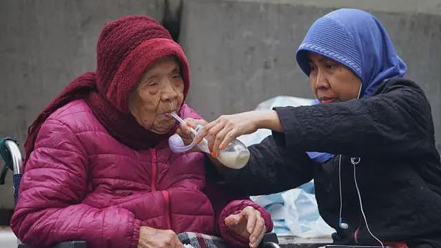 “她逃不了,哪里也去不了”:香港宏福苑大火中罹难和幸存外佣(组图) - 7