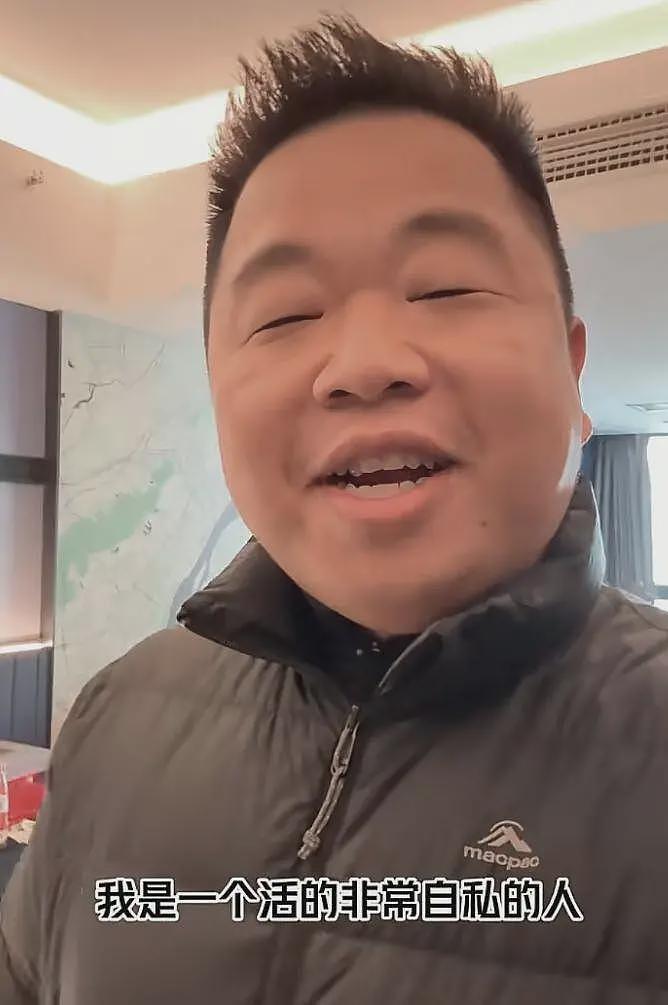 疑绑匪自首后续:蓝战非相关视频遭下架,千万网红戳穿绑匪3大谎言(组图) - 4