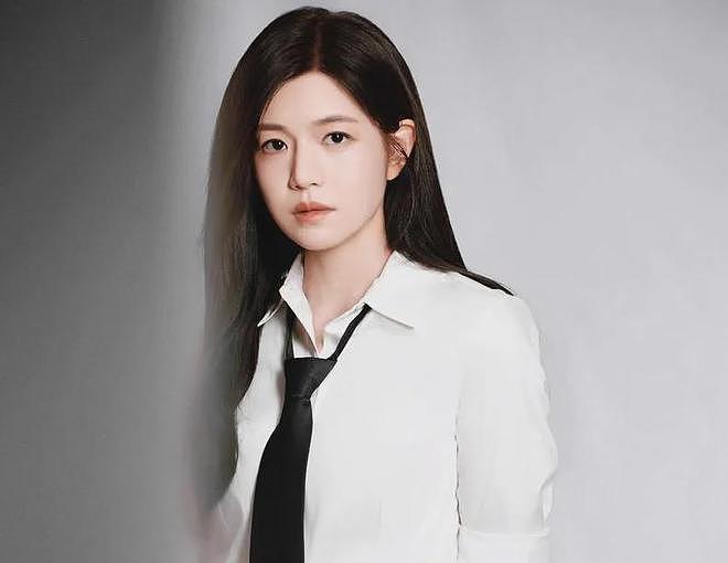 陈晓口碑全盘崩塌！求婚前没见陈妍希父母，把他当儿子丧礼都没去（组图） - 4