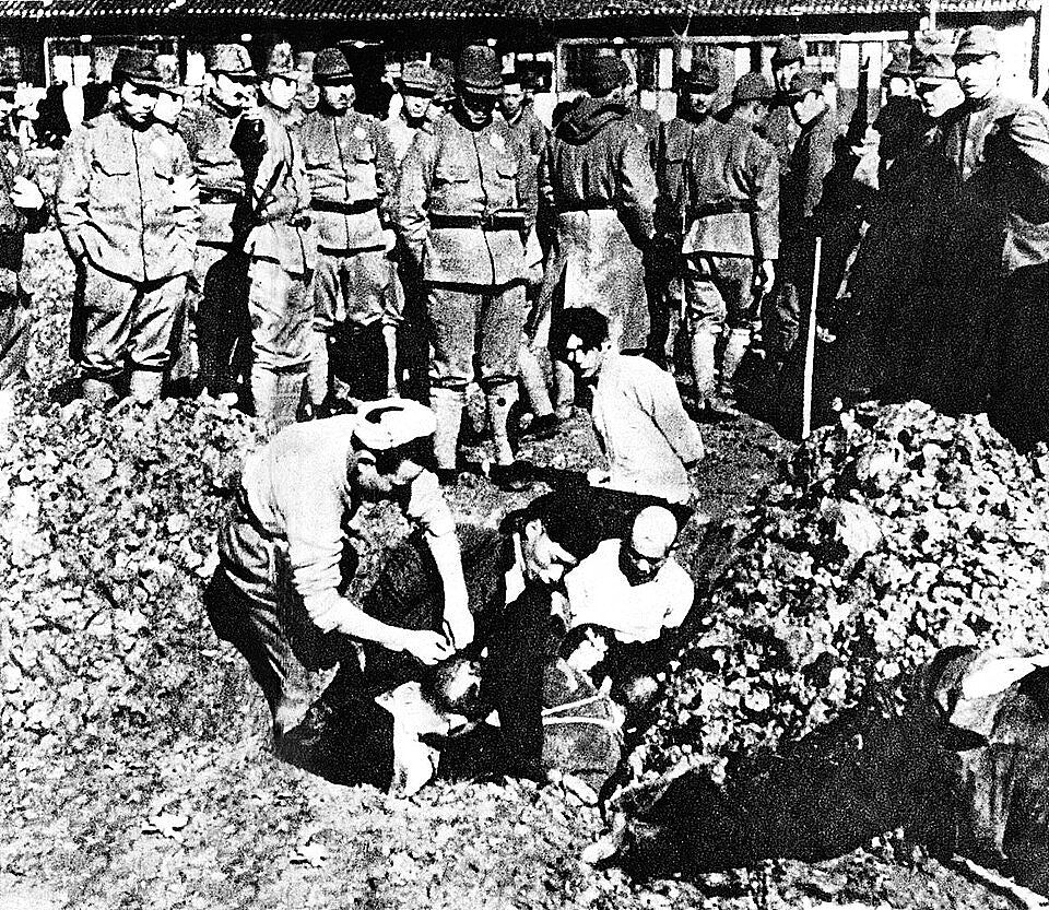 南京大屠杀88周年,纪念馆举行国家公祭仪式,全市默哀1分钟(组图) - 13