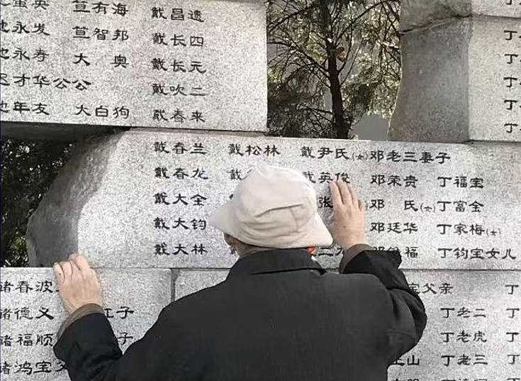 南京大屠杀幸存者之女：54岁开始，我为父亲弥补1937年以后的童年（组图） - 2