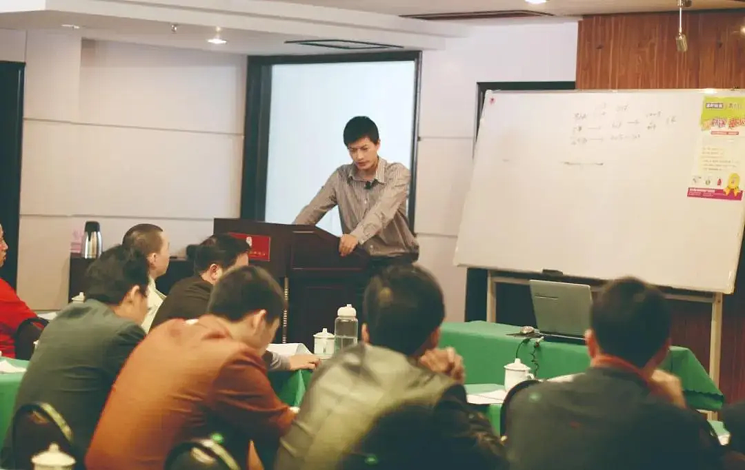 高考2次落榜后,他蹬三轮卖锅,干到全球第一(组图) - 5