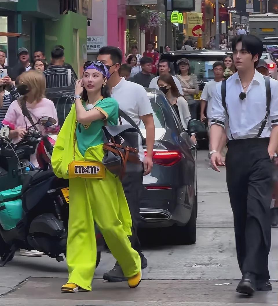 张柏芝大儿子在深圳餐厅！鼻大眼小有雄性魅力，网友：像东南亚人（组图） - 13