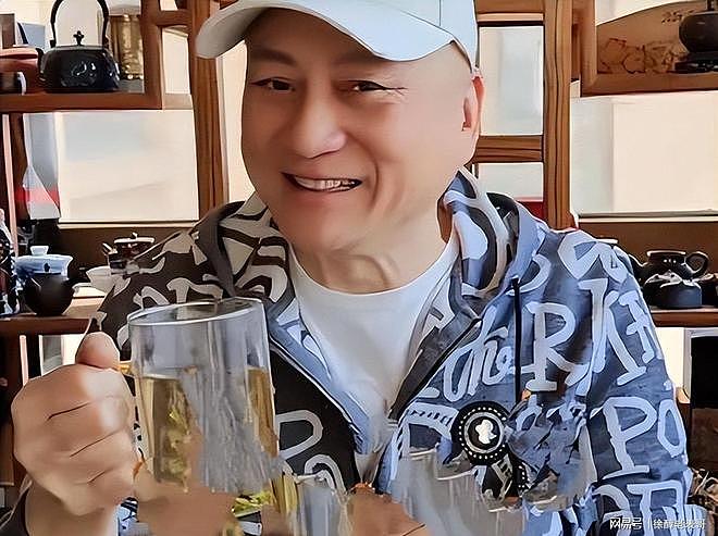 汤镇业青岛生活20年，坦言：香港根本比不了！现在一家人很幸福（组图） - 16