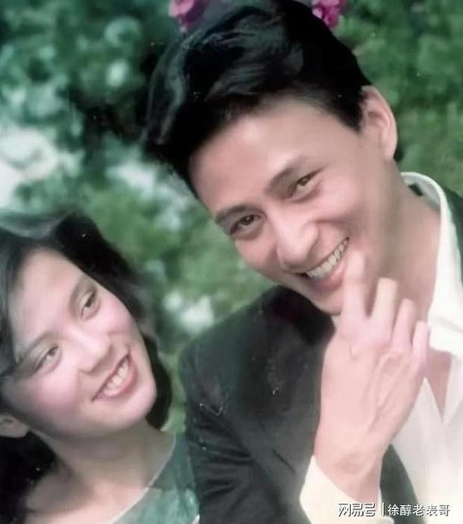 汤镇业青岛生活20年，坦言：香港根本比不了！现在一家人很幸福（组图） - 2