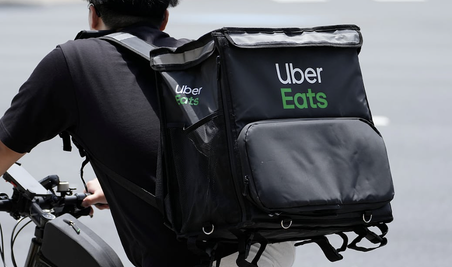 一夜清零！加拿大华人小哥跑4年Uber外卖突遭永久封号，1周苦干80小时送1万多单（组图） - 2