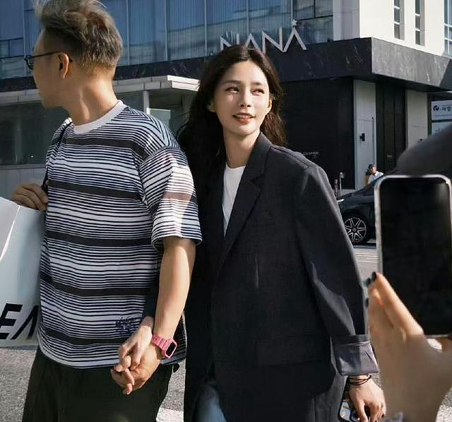 沈梦辰不再回避，直言自己这些年为何不生娃，是我们错怪她了（组图） - 9
