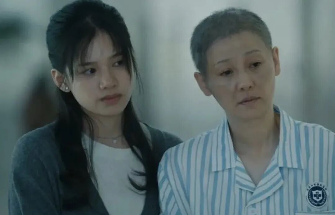 刚大学毕业，就开始照护失能父母的00后独生子女（组图） - 8