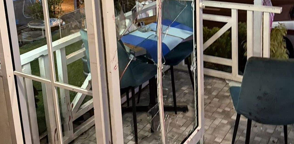 澳洲一男子在泰国撞上玻璃门，不幸身亡（图） - 2