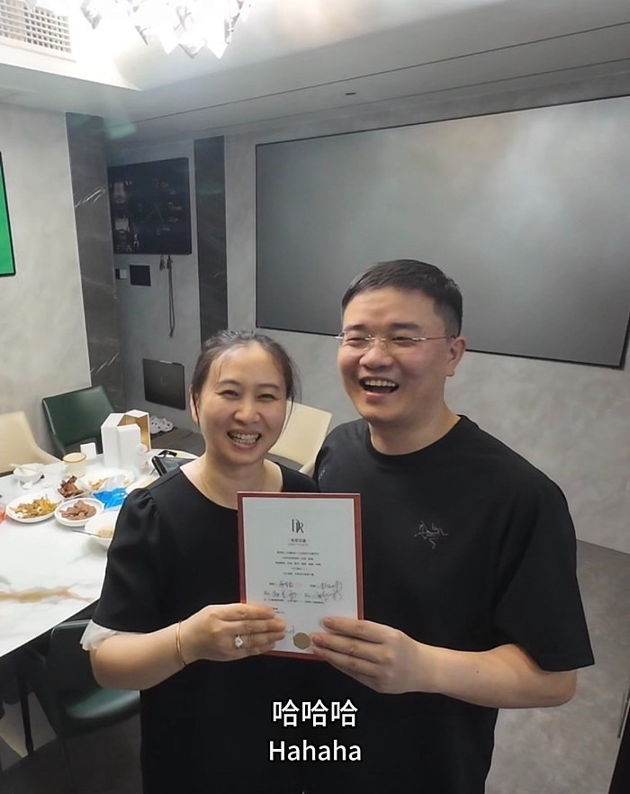 合肥一对夫妻高情商幽默对话走红网络 丈夫：现在全国人民都知道我老婆做饭不好吃了（组图） - 2