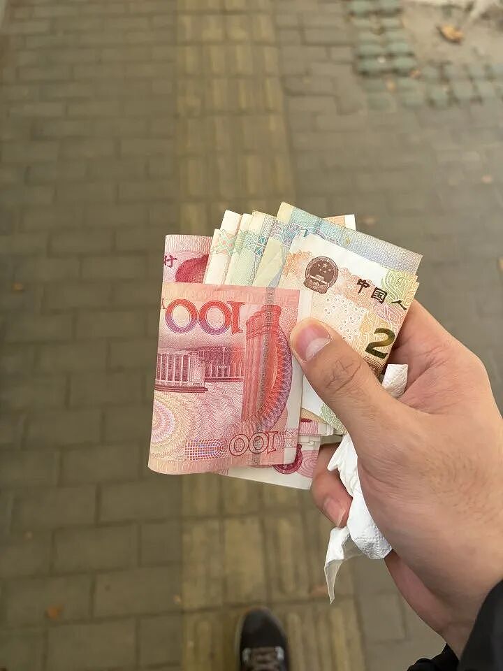 20岁小伙花了5天从上海徒步到杭州，走了35万多步，路上还捡到1000多元现金（组图） - 6