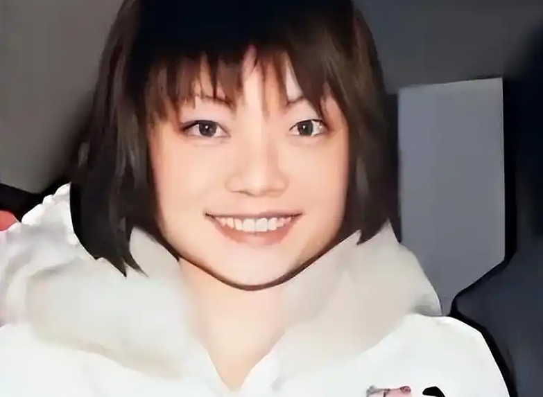 豪门最惨阔太！22岁放弃牛津嫁豪门，结婚8年牙齿掉光，形似骷髅！被扫地出门的她，如今怎样了？（组图） - 3