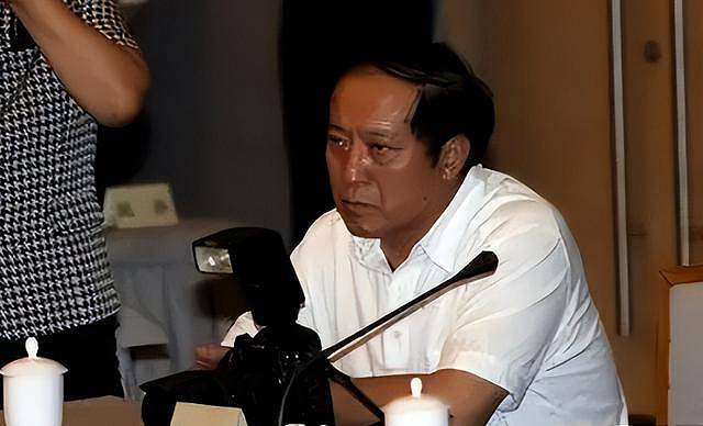 76岁牛群近况曝光，裸捐所有换来一世孤独（组图） - 10