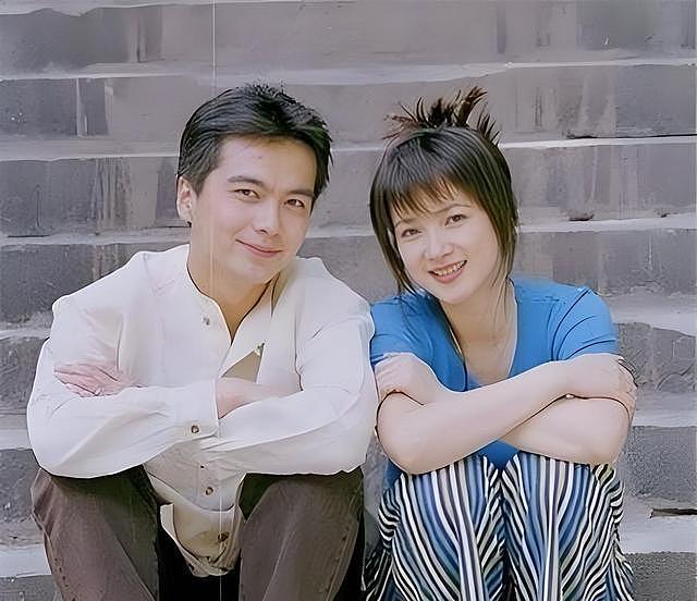 61岁何晴突然去世，黄绮珊10年前发文为其祈祷，与许亚军育有一子（组图） - 10