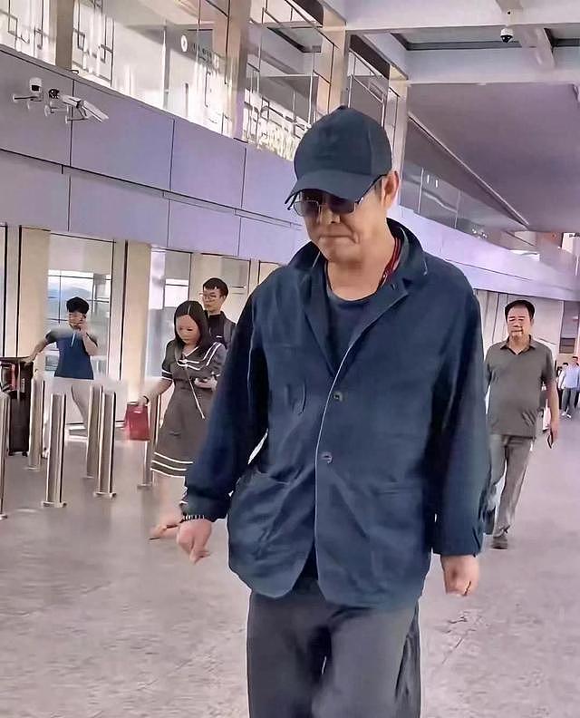 再有钱也没用！李连杰回应换心3天，洪金宝儿子发声，回春真相被扒（组图） - 14