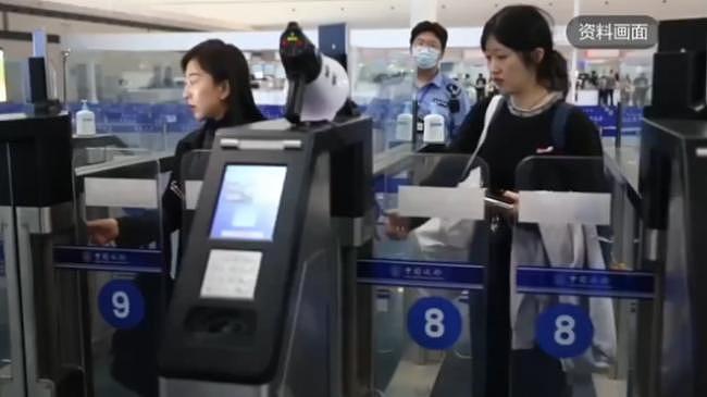 中国全面清查“双重身份”!大批华人被强制注销户口,澳籍华人离境受阻(视频/组图) - 4