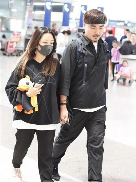 释小龙也没想到，分手14年后，何洁的口碑竟然塌成了这样（组图） - 25
