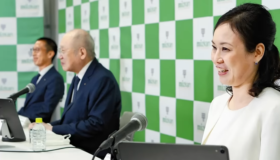 日本精英男入赘豪门却被当“种马”！与妻子生下的男孩竟被岳父母抢去过继当儿子（组图） - 5