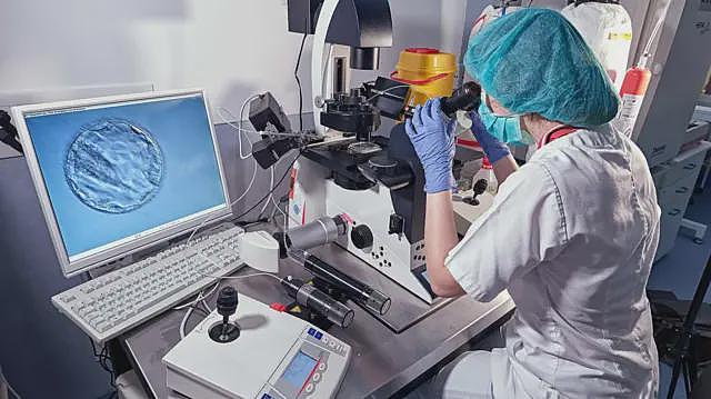 可怕!携带致癌基因的捐赠者,其精子竟被用于孕育近200名子女(组图) - 2