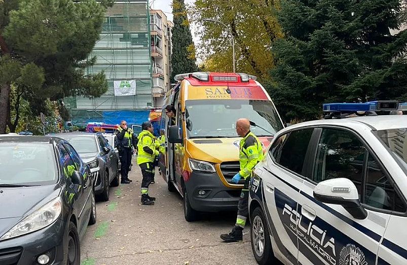 前1天才庆生!母抱3岁双胞胎堕10楼亡,调查揭心酸内情(组图) - 1