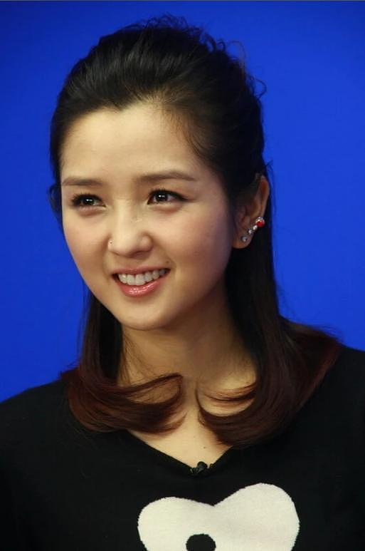 释小龙也没想到，分手14年后，何洁的口碑竟然塌成了这样（组图） - 36
