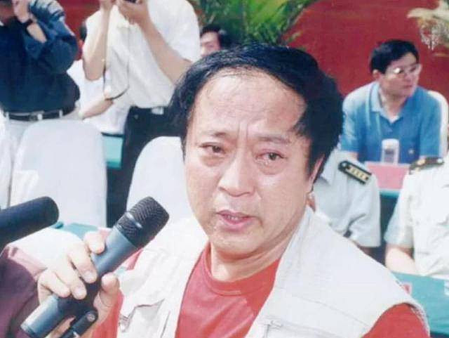 76岁牛群近况曝光，裸捐所有换来一世孤独（组图） - 12