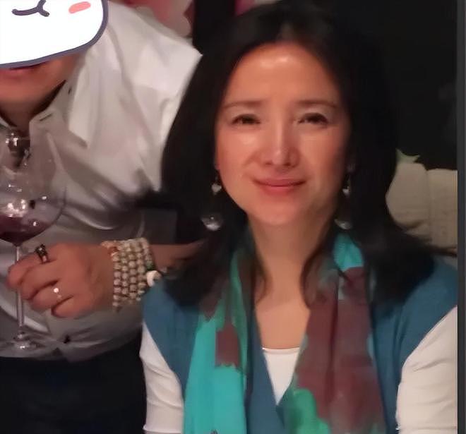 何晴生前最后露面曝光，面色红润没病容，六小龄童悼念：一路走好（组图） - 4