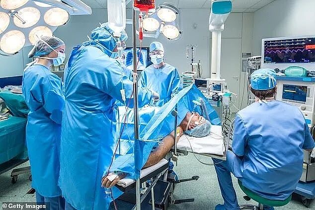 他换肾后离奇死于狂犬病，后来才发现，他换的肾有“毒”…（组图） - 1