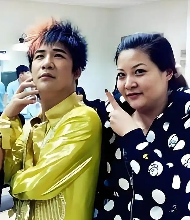 大张伟和老婆腻歪，当一个42岁叛逆“小娇夫”，终为爱向催生低头（组图） - 13