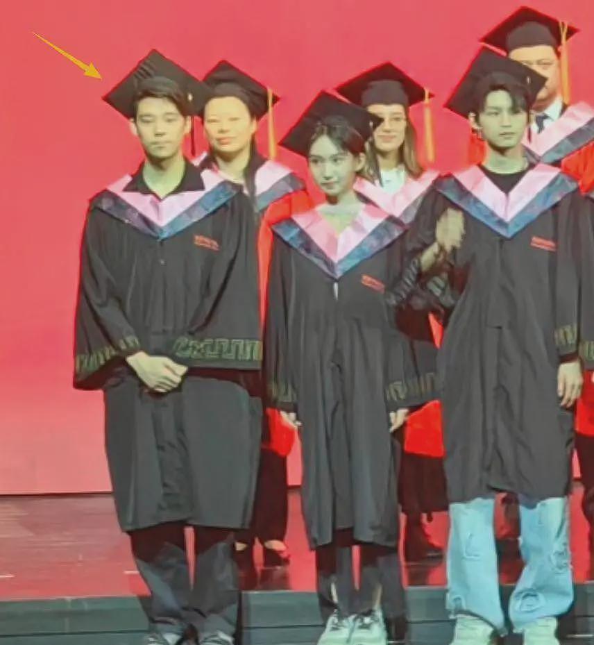 何晴生前遗憾曝光,儿子行为惹争议,母亲生病他忙着拍杂志,和继母关系好(组图) - 5