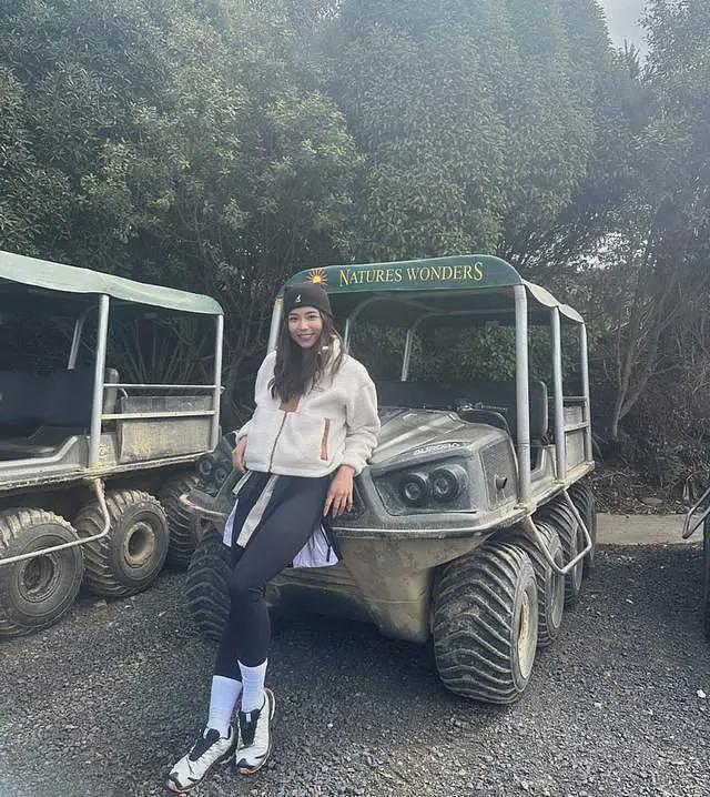 TVB上位小花晒视频博尽眼球，健身锻炼被指身材完美，引网友热议（组图） - 2