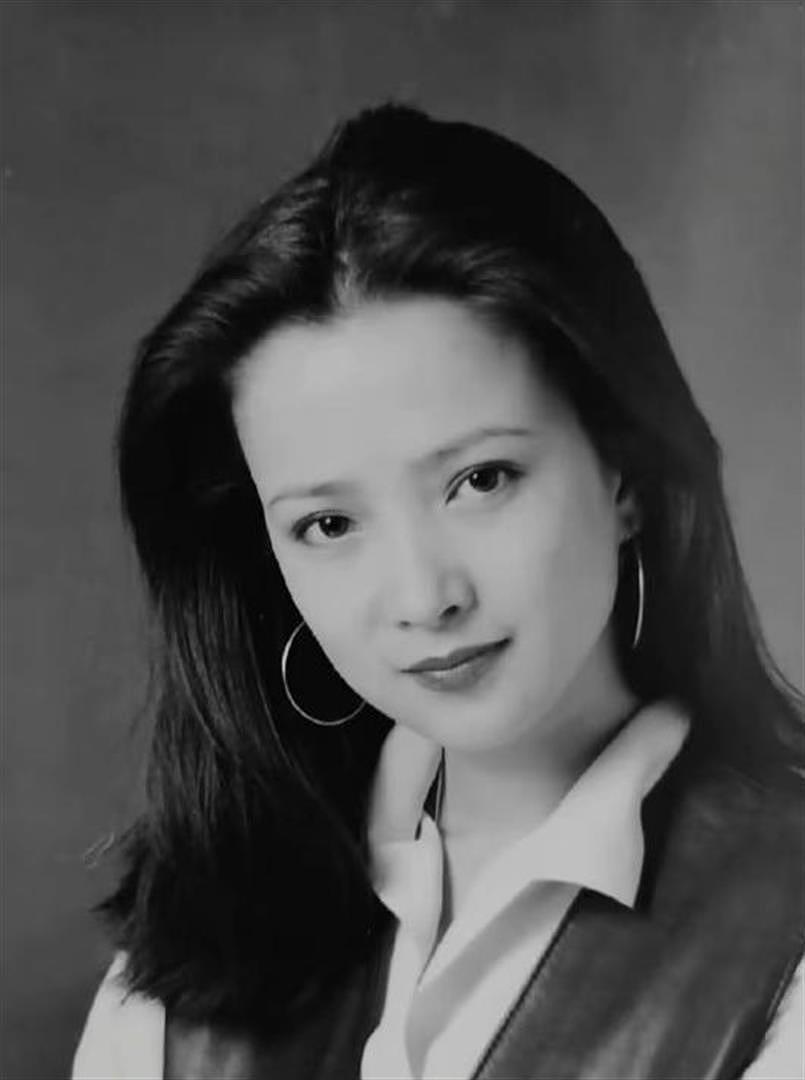 何晴告别式现场曝光！灵堂内摆满花圈，许亚军和儿子现身满脸悲伤（组图） - 14