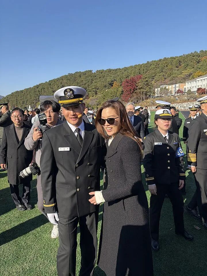 55岁三星大公主笑傲豪门，儿子横扫韩国“清北”，新继承者之战才刚开始？（组图） - 37