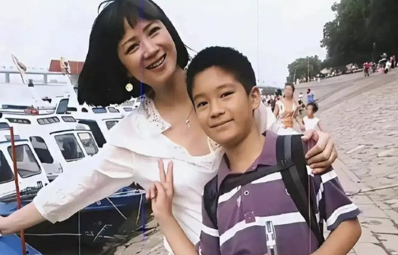 “第一古典美人”突然离世：何晴这张脸，骗了多少人（组图） - 26
