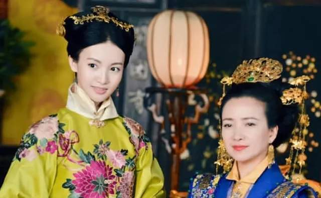 何晴儿子捧骨灰现身,自曝母亲临终很安详,在她最爱的下雪天离世(组图) - 24