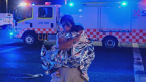 澳洲邦迪海滩枪击案已致16人死亡，一文解释我们所知道的（组图） - 1