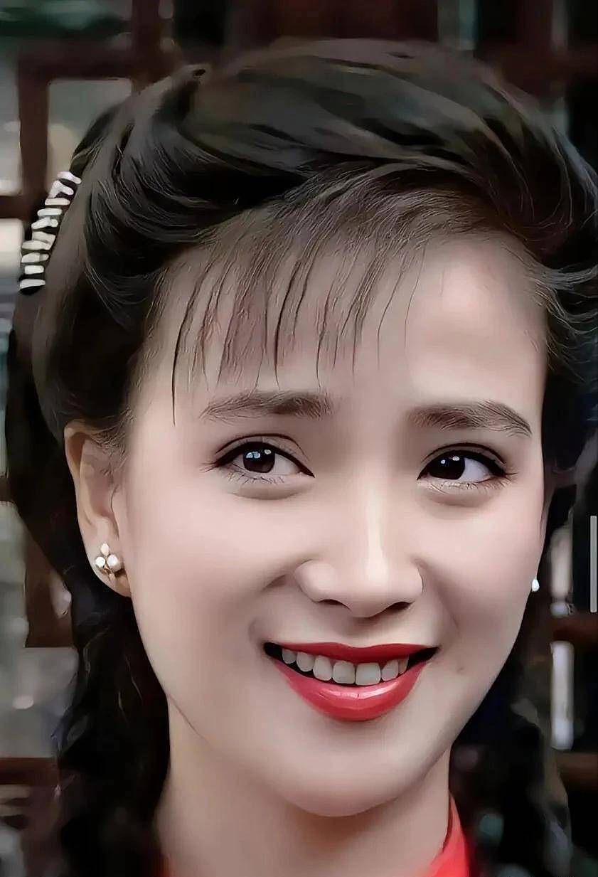 何晴死因被证实!刚退休一年还嘱托好友办退休相关,葬礼细节曝光(组图) - 1
