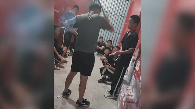 受骗、绑架与虐待：中国改造“叛逆”青少年的“素质教育”学校内幕（组图） - 5