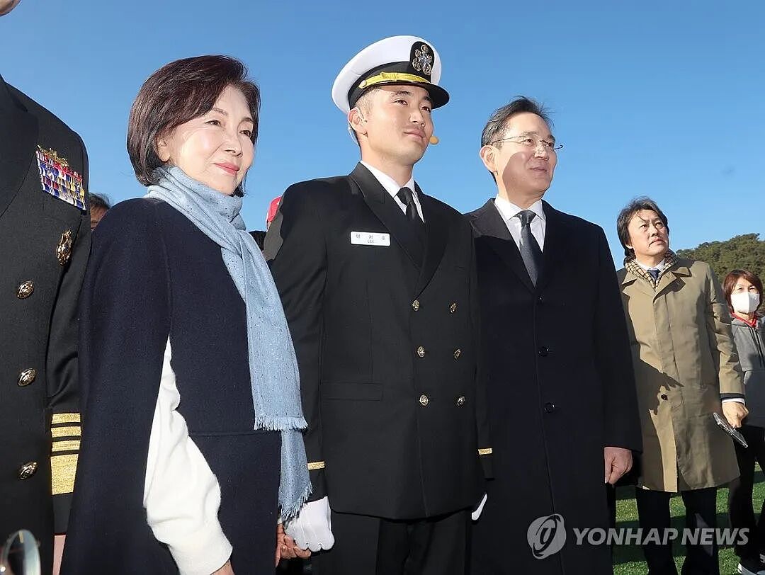 55岁三星大公主笑傲豪门，儿子横扫韩国“清北”，新继承者之战才刚开始？（组图） - 38