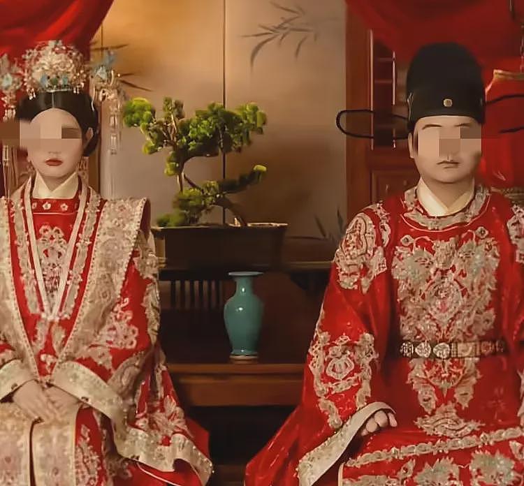 女教师结婚坠亡后续:婚纱照眼神无光,村干部透露女方家条件很好(组图) - 5
