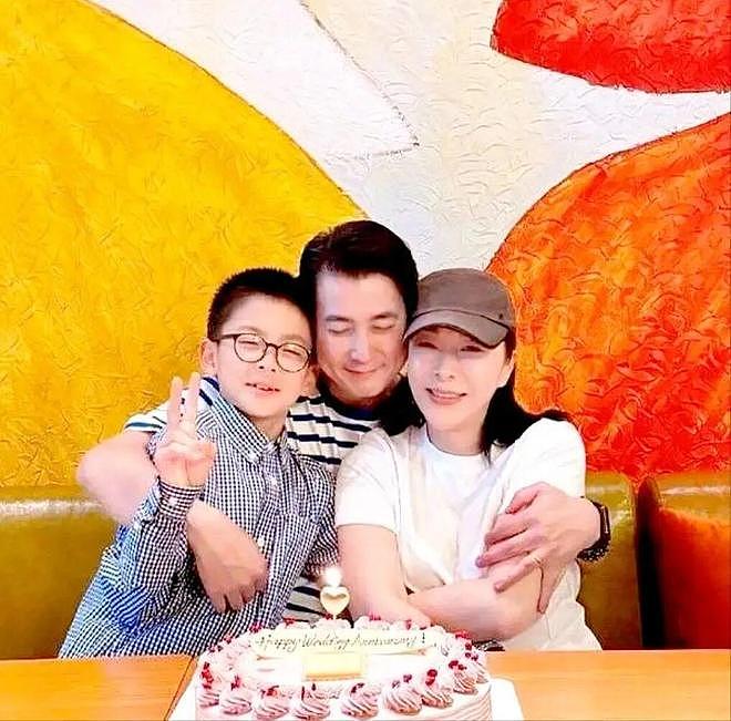 保剑锋否认出轨传闻！老戏骨的陈年往事真够精彩的（组图） - 25